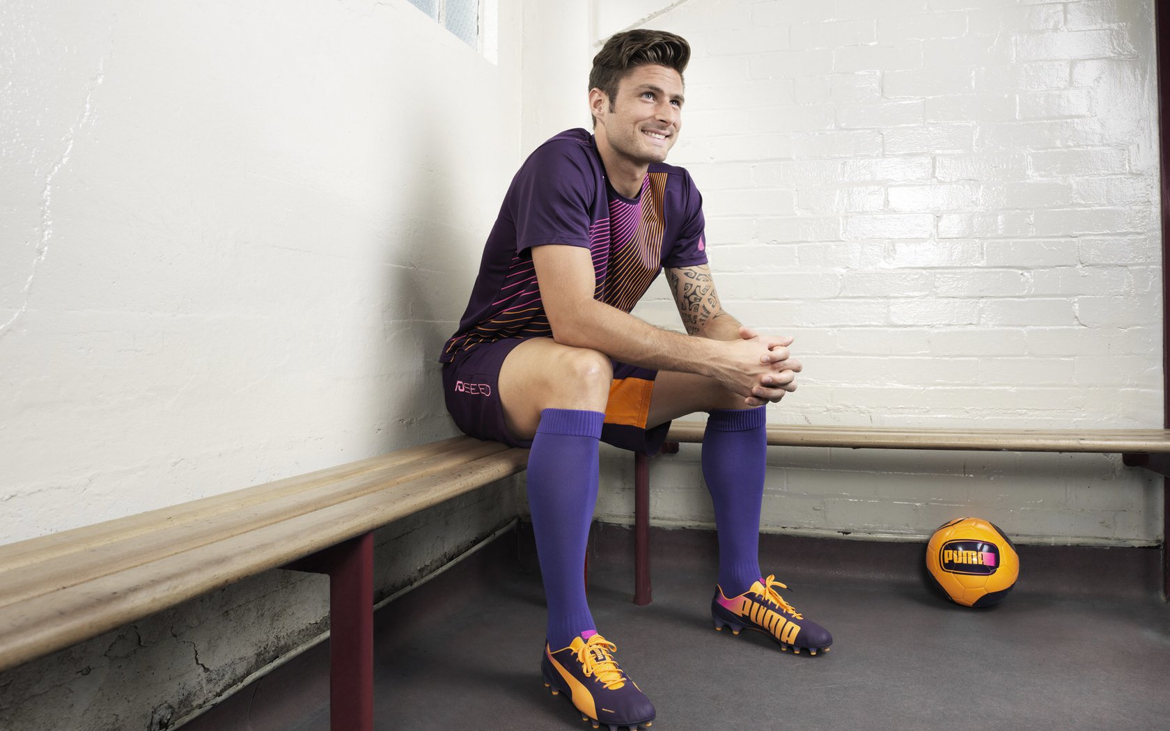 体育新闻中心披露历届冠军返乡巡回宣传活动